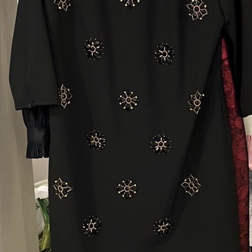 Beautiful 
Shoshana Embellished Cocktail dress
